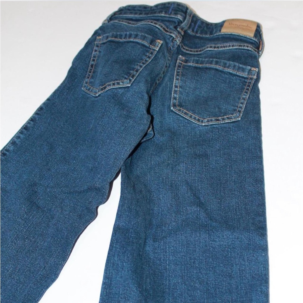 Abercrombie Kids Jeans Duo - Dark Indigo & Light Blue Floral - Picture 3 of 6